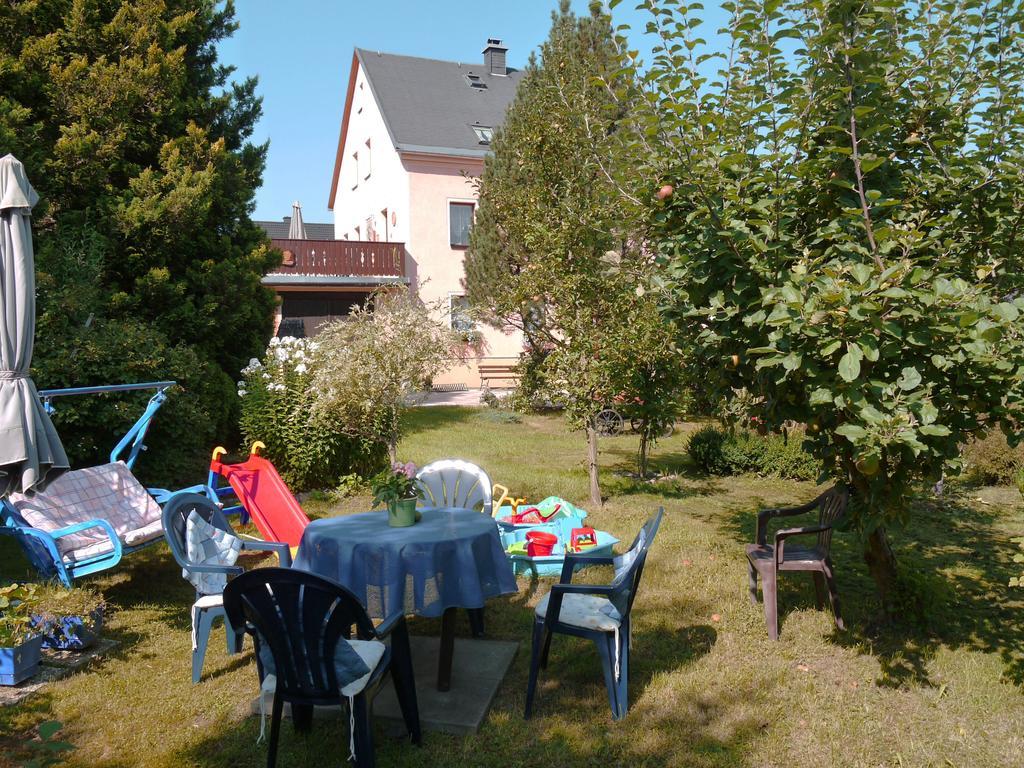 Familien-Ferienwohnung Haustein Konigswalde Exteriör bild